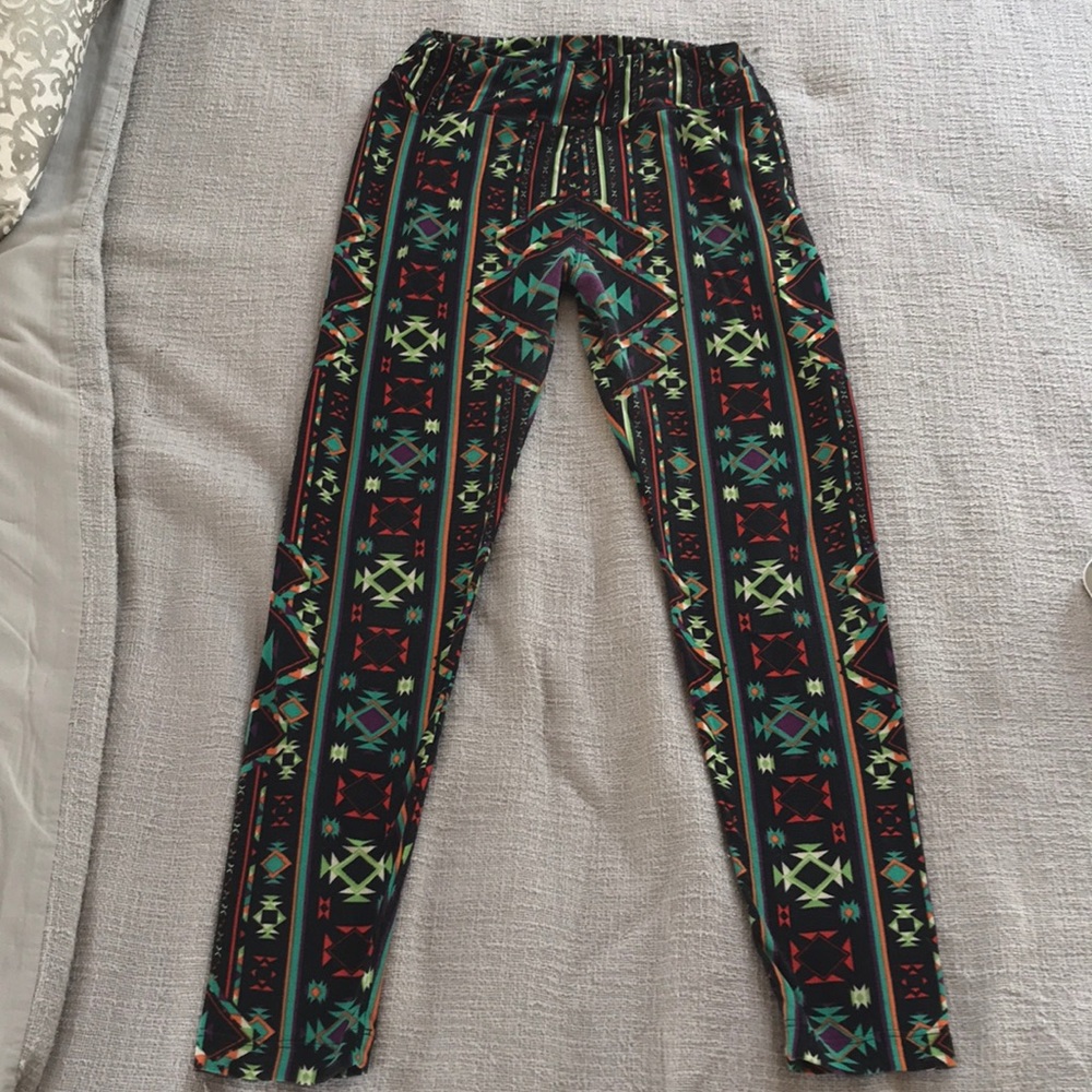 Luluroe Aztec leggings